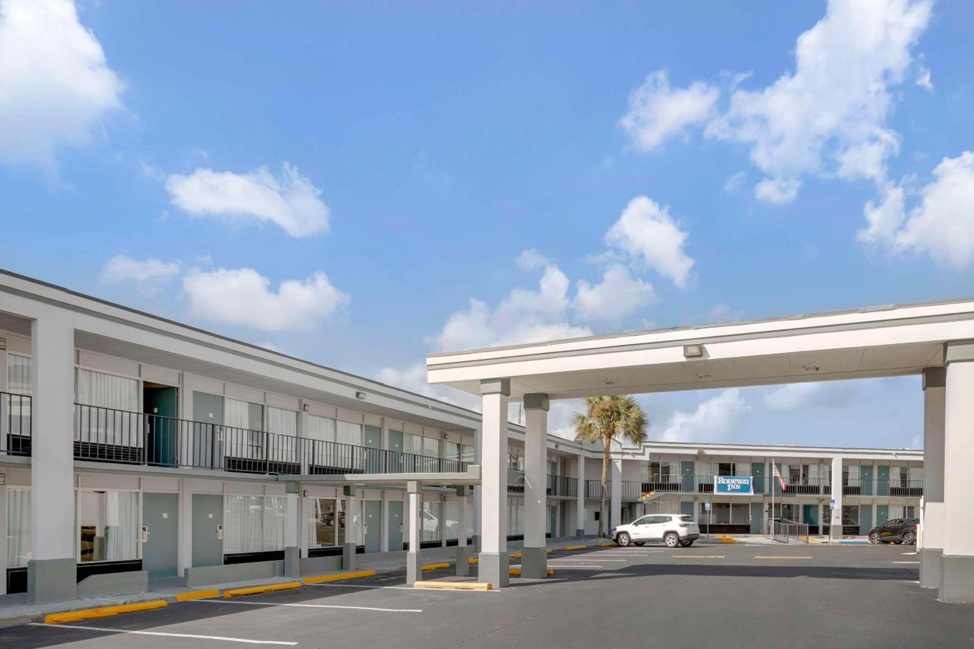 Rodeway Inn Orange Park Ngoại thất bức ảnh