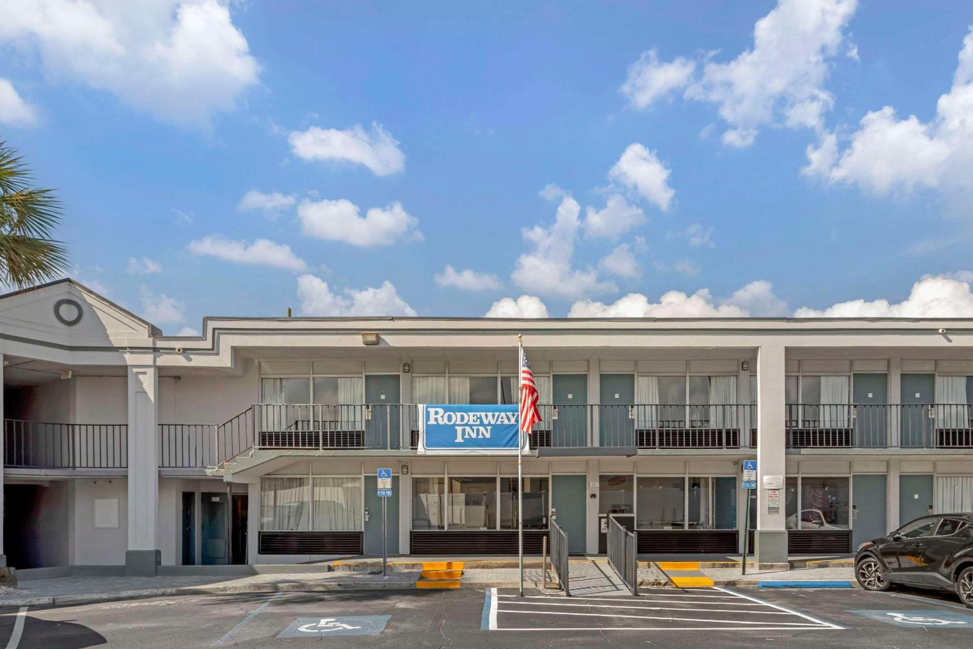 Rodeway Inn Orange Park Ngoại thất bức ảnh